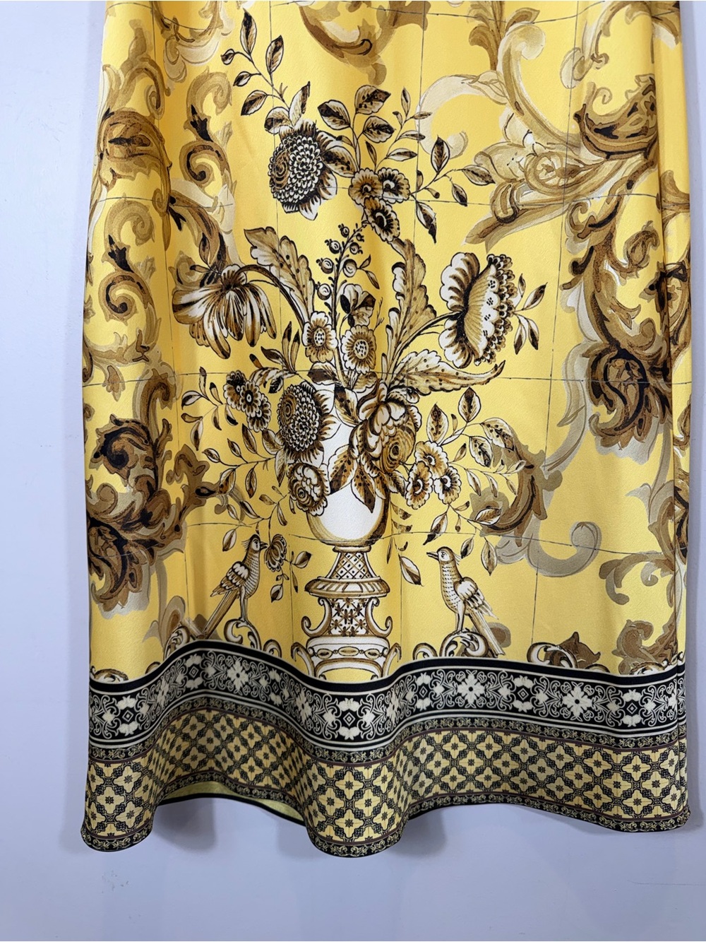Alice + Olivia Yellow Baroque Floral Print A-Line Midi Skirt Size 6 - Picture 4 of 8